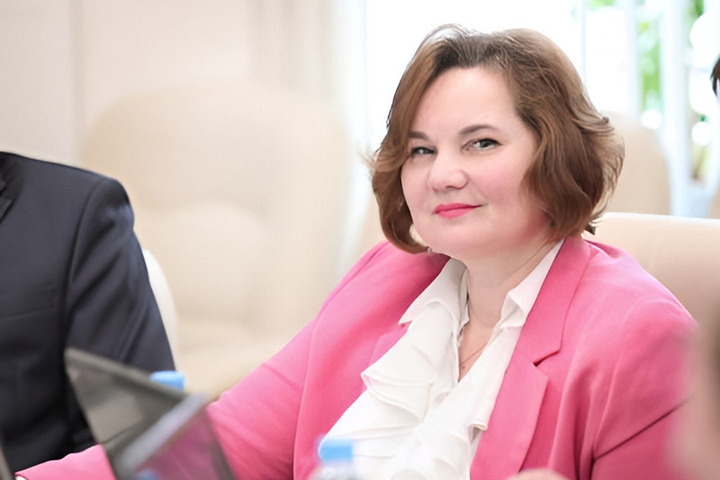 Директор Плюсской школы Оксана Лазарева получит вакантный мандат депутата псковского Заксобрания