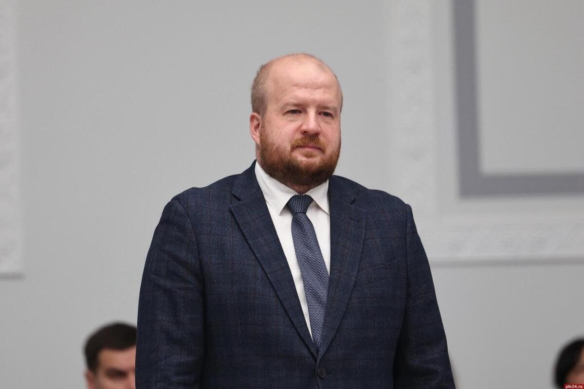 «Пять лет жизни я отдал Пскову»: Борис Елкин попрощался с должностью главы города