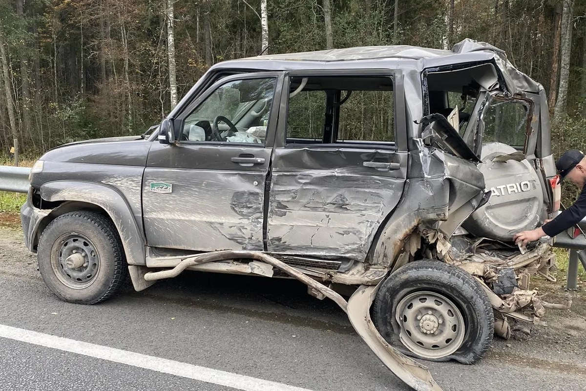 Два человека попали в больницу после ДТП под Вологдой