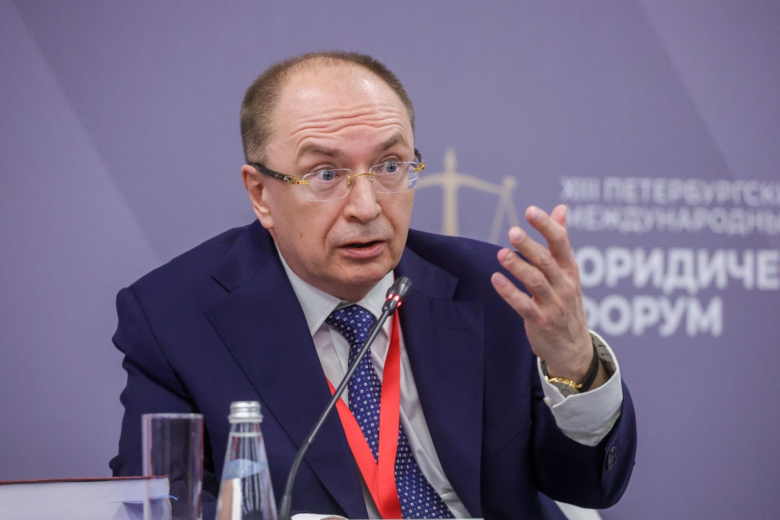 Ректор СПбГУ предложил создать словари традиционных ценностей