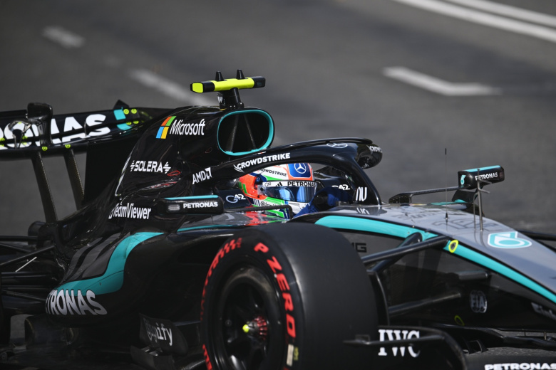 Появились кадры со старта гонки Гран-при Азербайджана «Формулы-2»