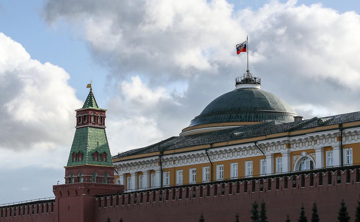 Кремль не увидел нужды спешить с назначением послов в Париже и Лондоне