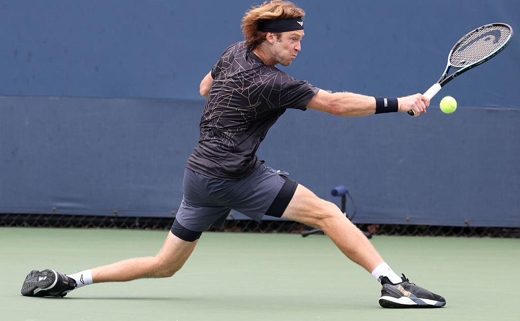 Рублев восьмой раз в сезоне вышел в четвертьфинал турнира ATP