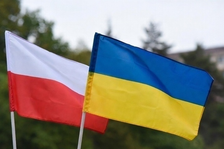 Зеленского обвинили в дестабилизации ситуации в Польше