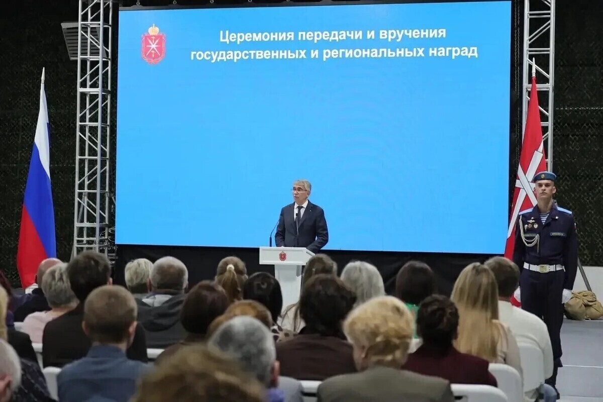 Дмитрий Миляев наградил участников СВО и сотрудников ОПК в парке «Патриот-Тула»