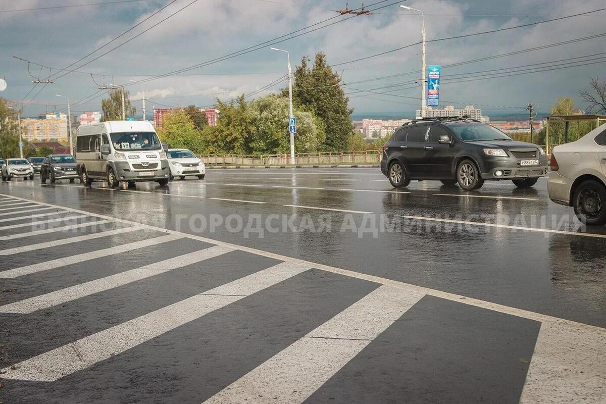 В Брянске на Городищенской горке обустроили тротуары и дорогу-дублер