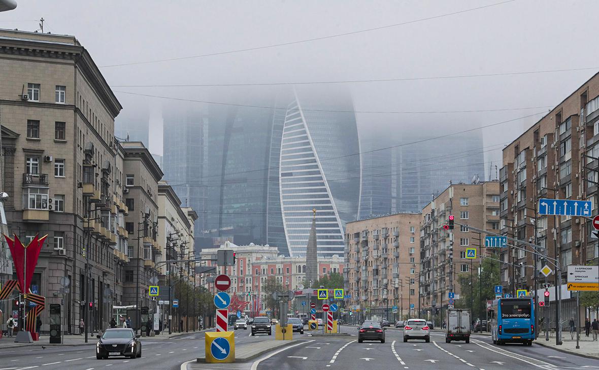 В Москве объявили желтый уровень погодной опасности из-за тумана