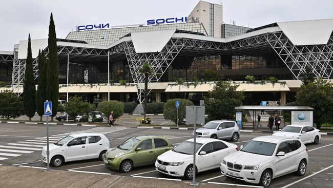 В аэропорту Сочи сняли временные ограничения на полеты