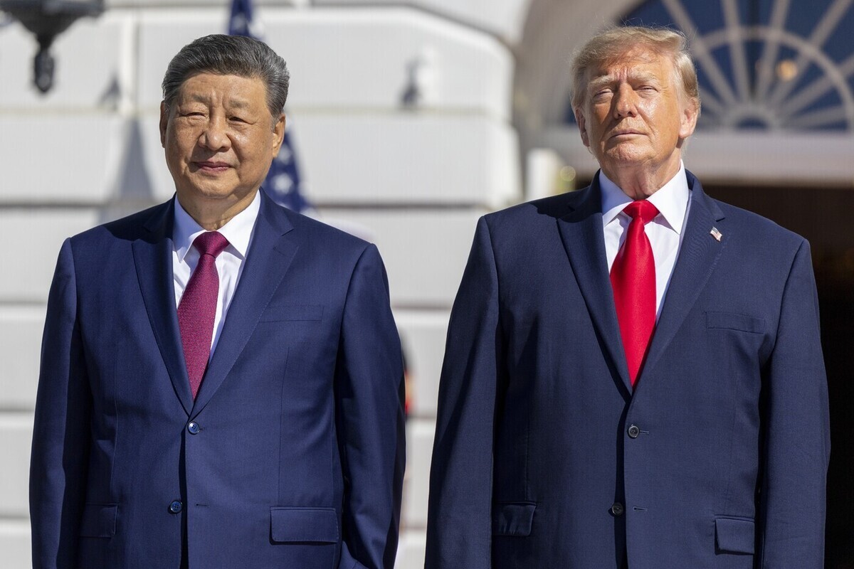 Трамп выступил за трехсторонние переговоры России, США и КНР