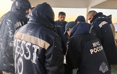 На Камчатке рассматривают три вероятные причины пожара на судне "Триумф"
