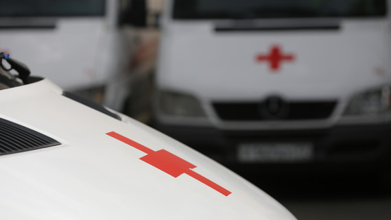Человек погиб после удара дрона по дому в Брянске