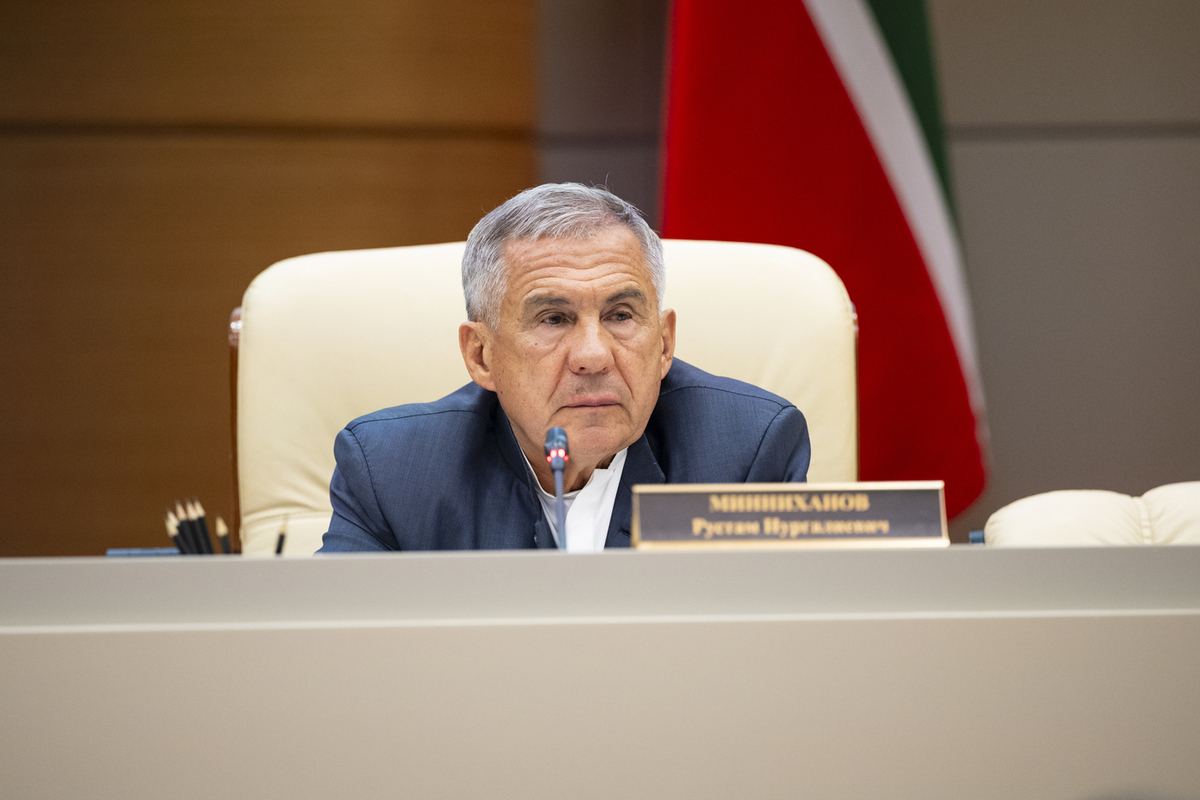 Минниханов посетил ярмарку «Город мастеров» в Агропарке Казани