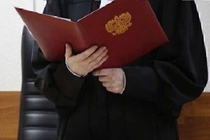 Белгородского директора осудили за растрату денег школы на личные нужды