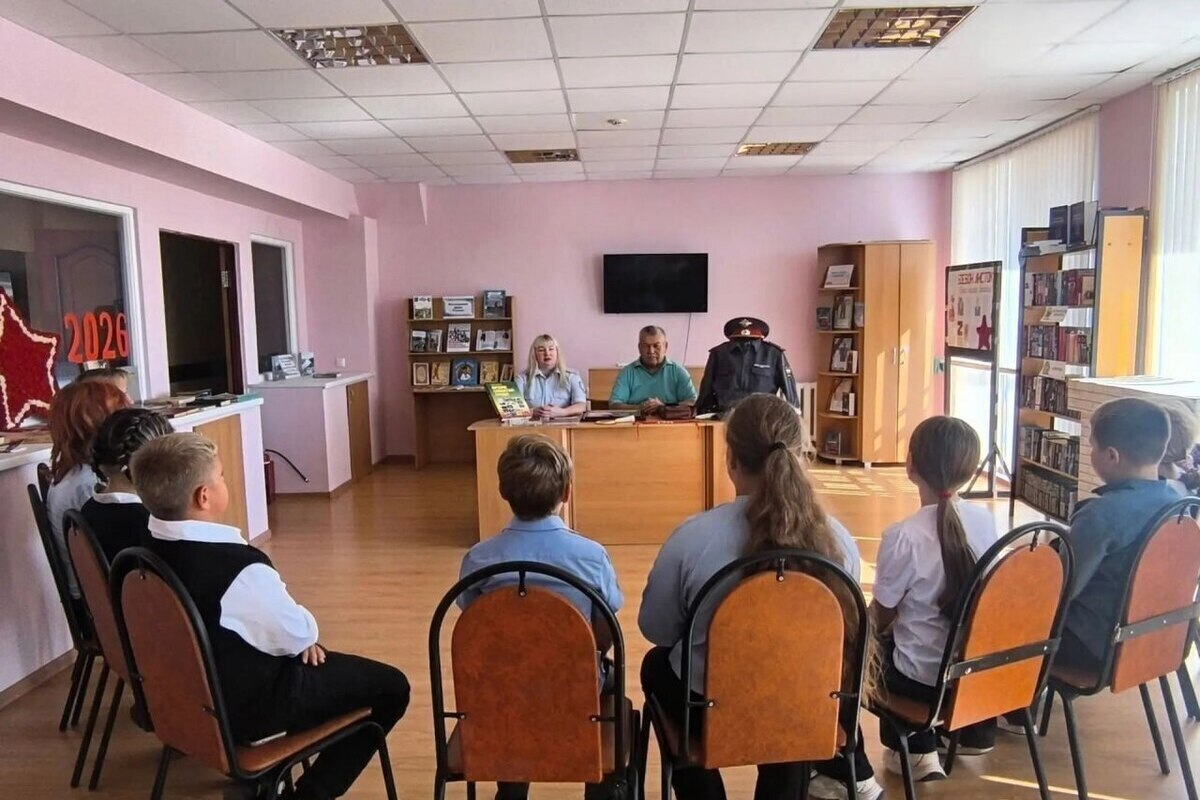 В Павловском районе четвероклассникам рассказали о работе полиции и ПДД