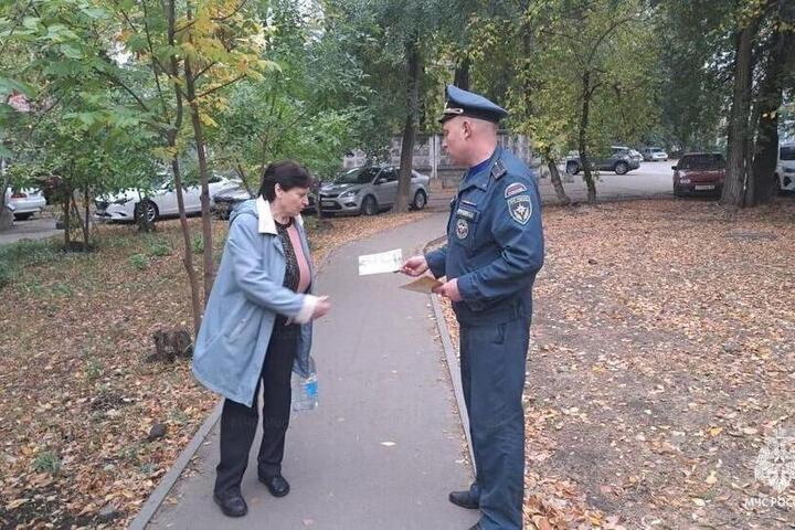 Жителям Коминтерновского района Воронежа напомнили о пожарной безопасности