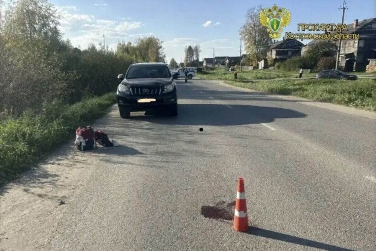 ДТП в Чухломе: 11-летняя девочка попала в больницу после наезда иномарки