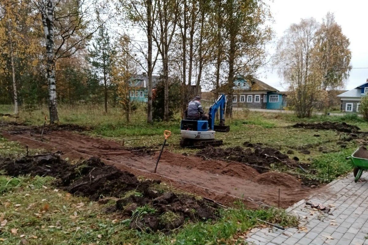 В Ломоносово продолжается благоустройство «Михайлов Парка»