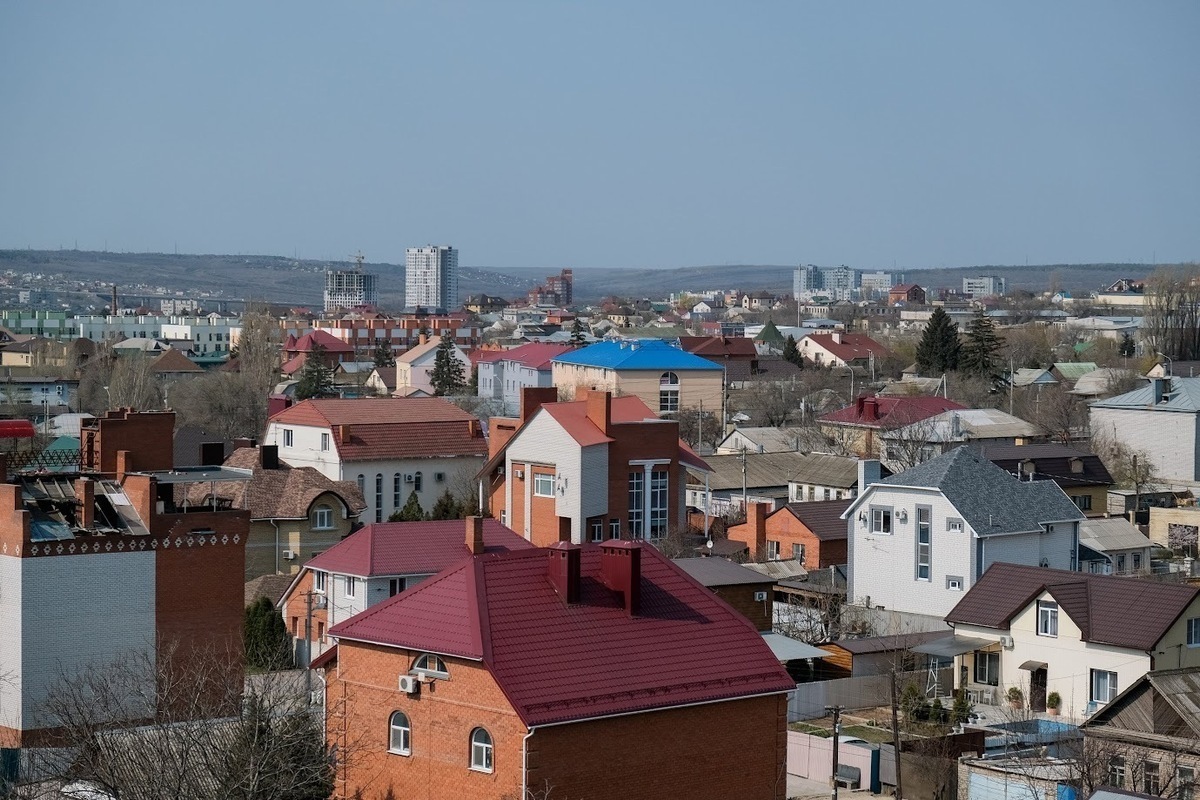 В Волгоградской области трехлетнему ребенку ищут дом