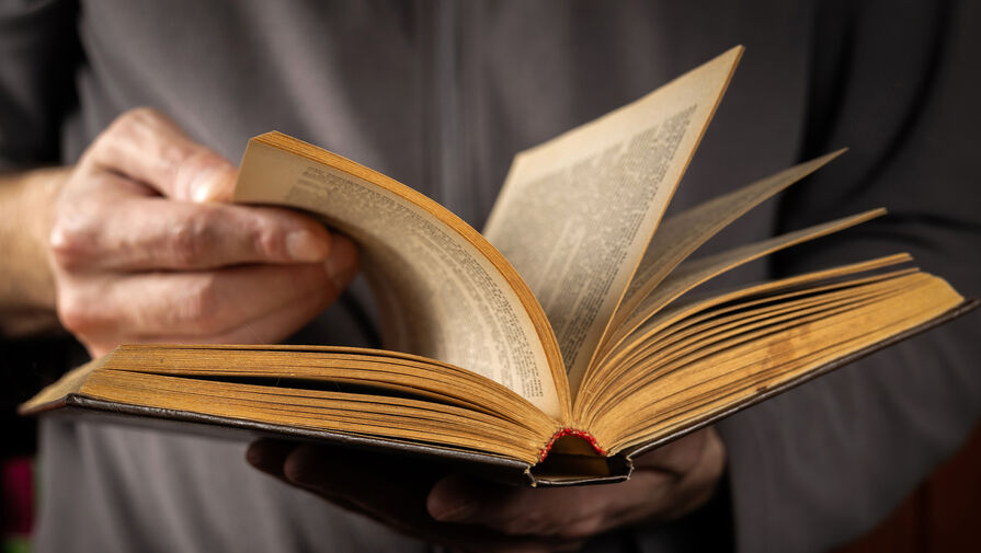 Россиян предупредили о неожиданной опасности старых книг