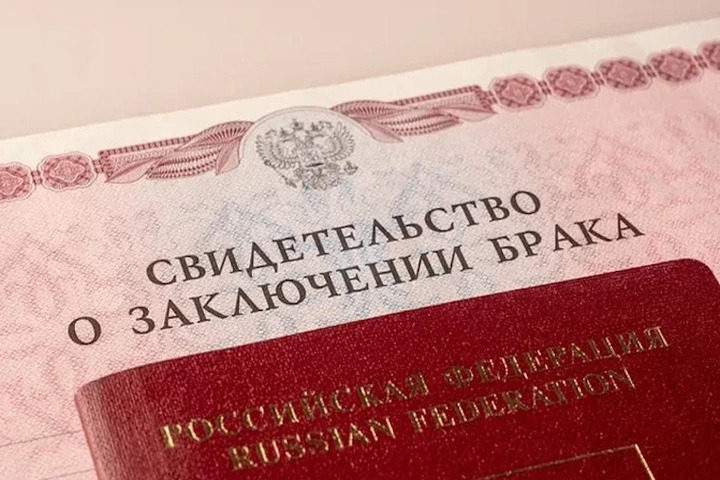 Омбудсмен ДНР помогла вдове участника СВО получить свидетельство о браке его родителей