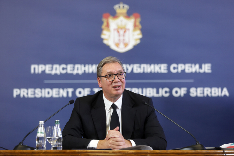 Ушедший в отставку Вучич передал полномочия президента Сербии