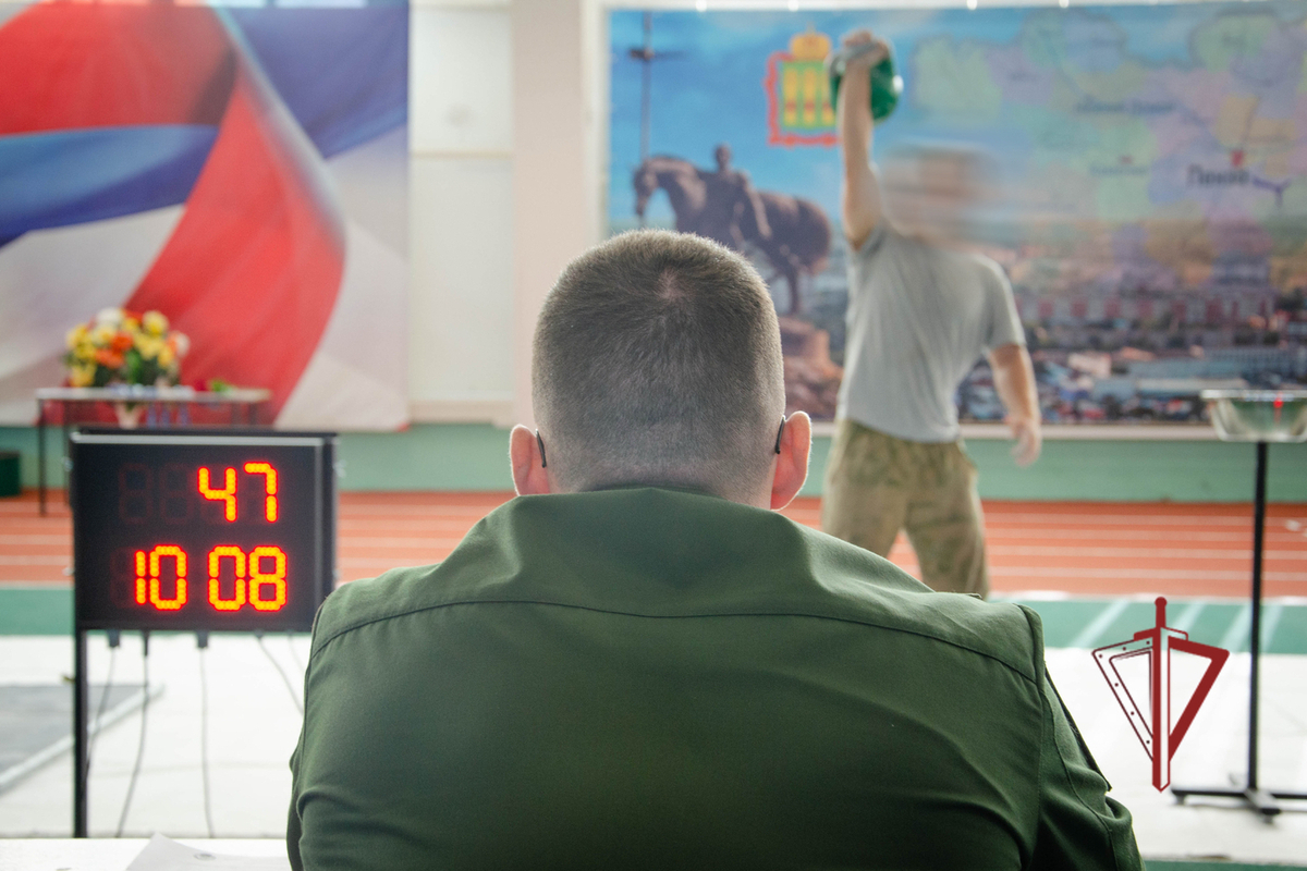 Росгвардейцы из Пензенской области стали призерами чемпионата по гиревому спорту