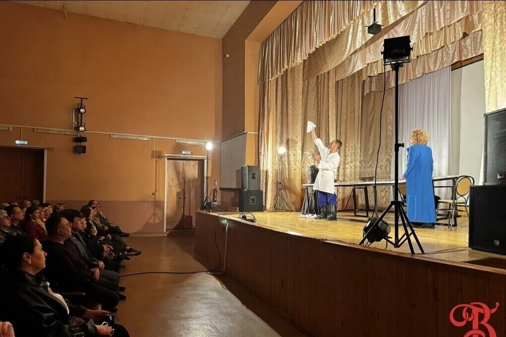 В Бессоновке впервые показали спектакль Пензенского драмтеатра о Лермонтове