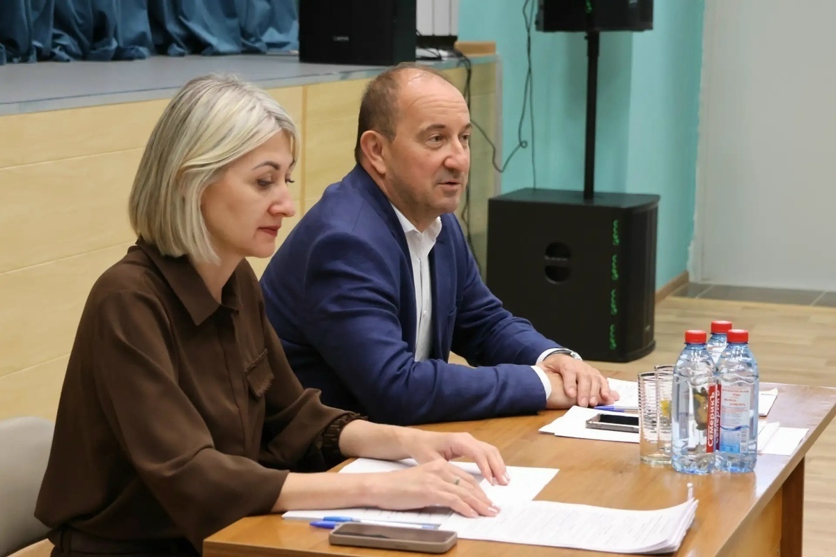 Замглавы администрации Новомосковска в Ольховце обсудил благоустройство