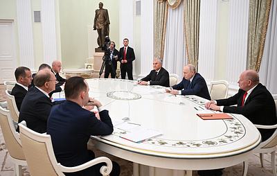 Встреча Путина с лидерами партий Госдумы. Видеотрансляция завершена