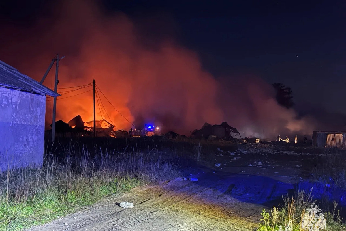 Число погибших на пожаре в Кубринске достигло 14 человек