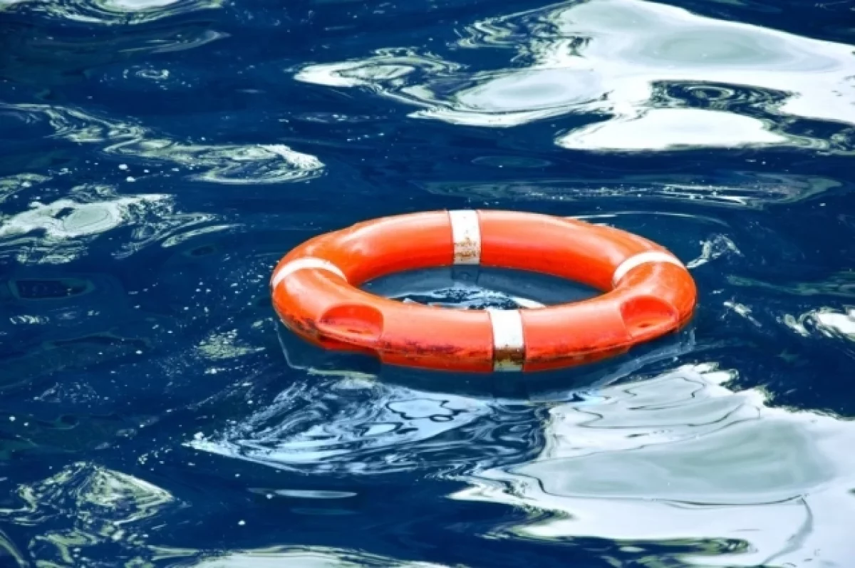В Карибском море лодка с десятками человек опрокинулась после драки