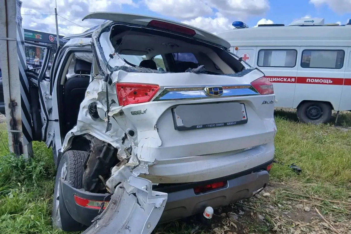Возбудили уголовное дело по факту гибели молодой женщины в ДТП под Воронежем
