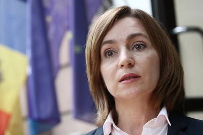 Импичмент Санду поддержала почти половина депутатов парламента Молдавии