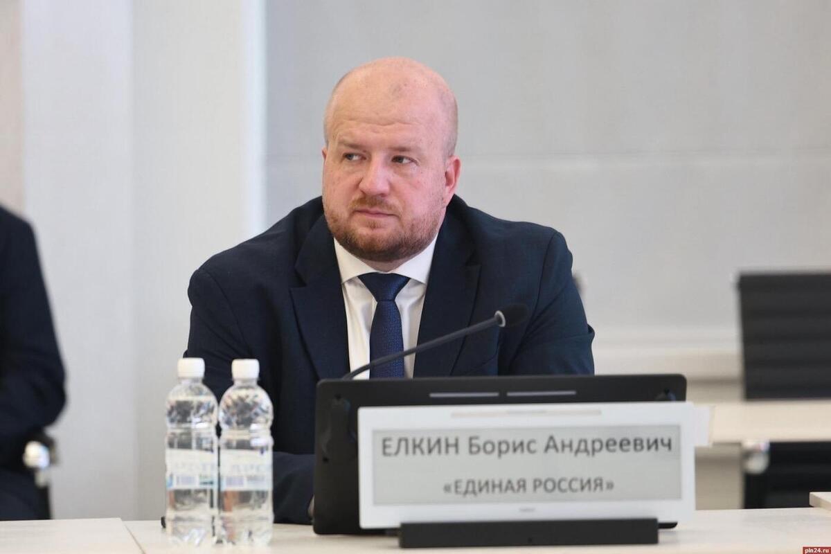 Борис Елкин единогласно избран председателем Заксобрания Псковской области VIII созыва