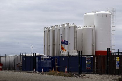 Аргентина потребовала прекратить добычу нефти у ее островов