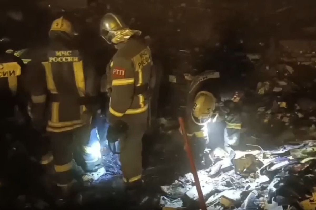 В Ярославской области кинологи ищут тела погибших на пожаре в Кубринске