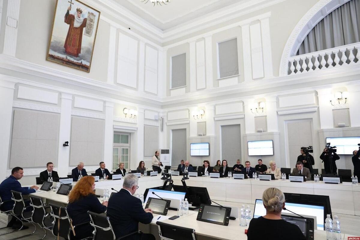Депутаты утвердили персональные составы всех комитетов псковского Заксобрания