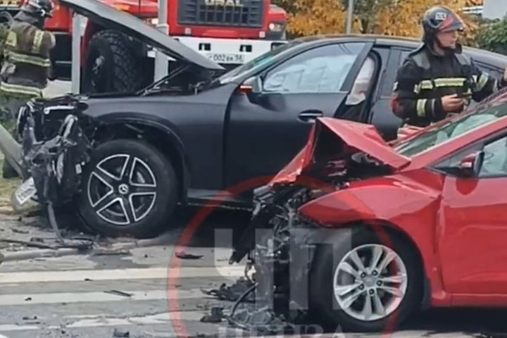 Очевидцы сообщили о серьезной аварии на улице Пушкина в Пензе