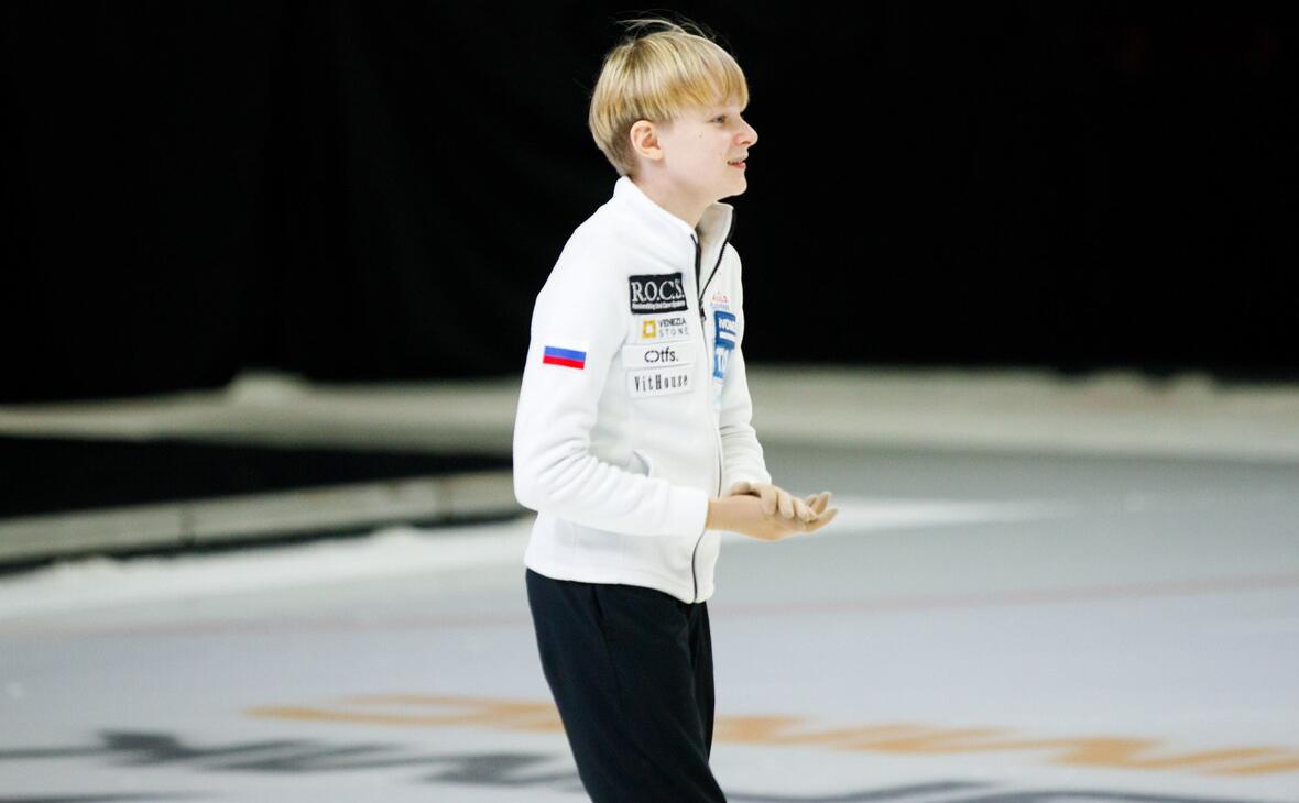 Сын Плющенко выступит на трех турнирах до юниорского чемпионата мира
