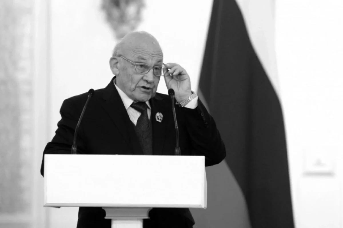 Один из создателей основ расшифровки генома Евгений Свердлов умер в 87 лет