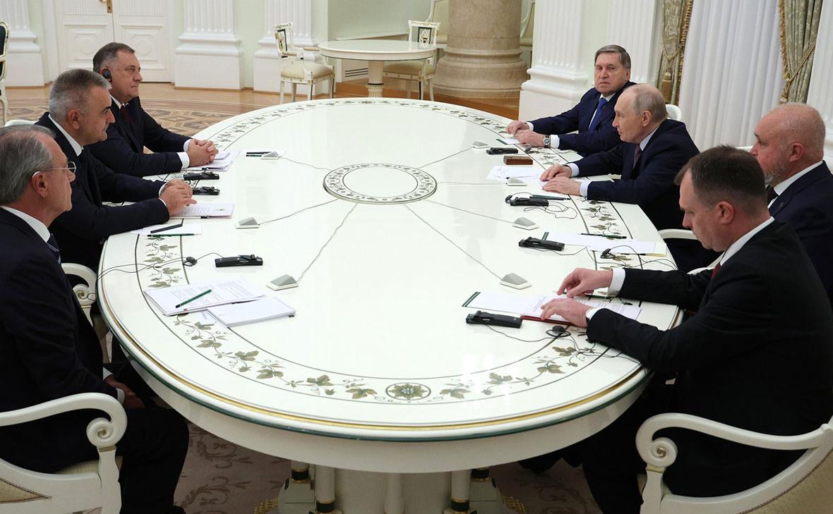 Путин пообещал Республике Сербской поддержку в Совбезе ООН