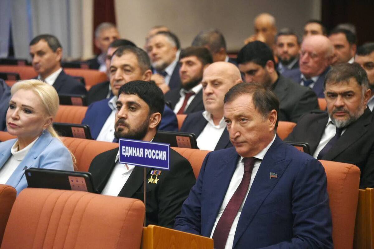 Аскендеров возглавил фракцию «Единой России» в парламенте Дагестана