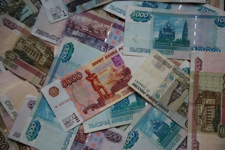 Волгоградцы узнали о новом порядке вывоза более 1 млн рублей в ближнее зарубежье