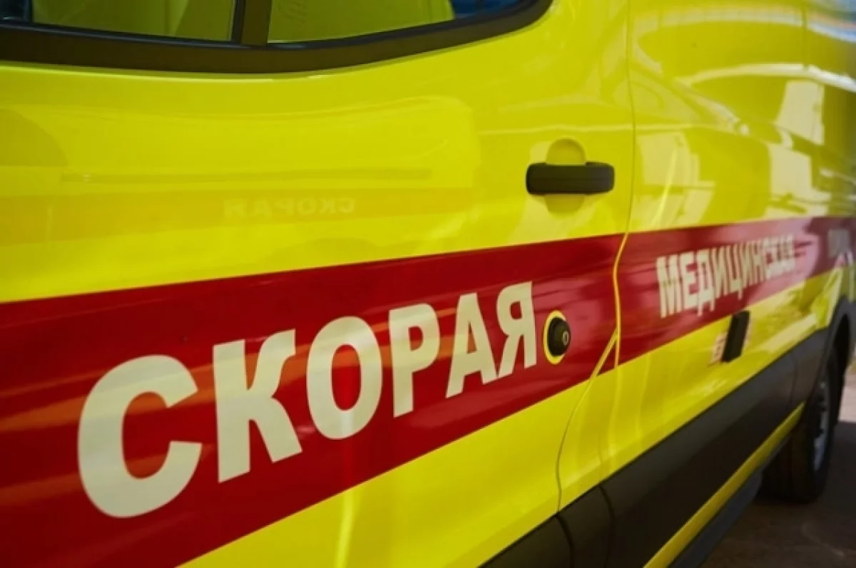 В Забайкальском крае пассажирский автобус столкнулся с большегрузом