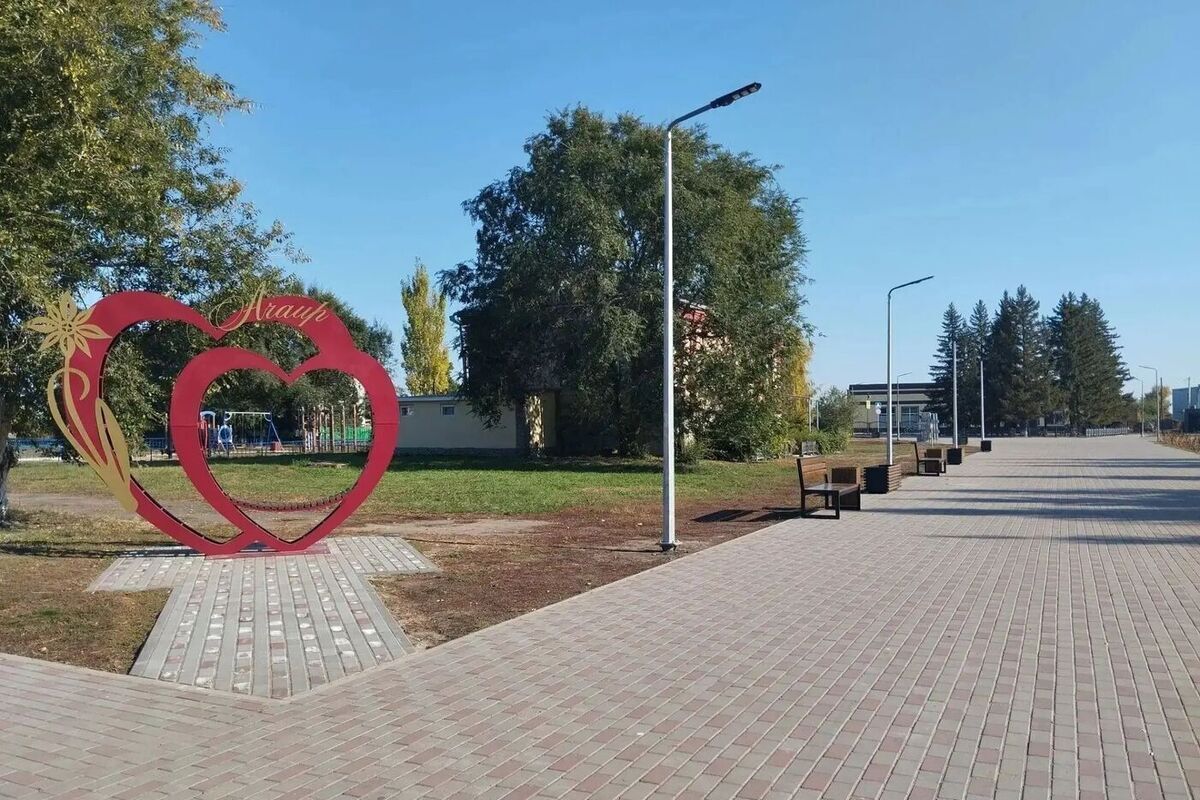 В Ачаире открыли благоустроенную площадь у обелиска воинам‑землякам