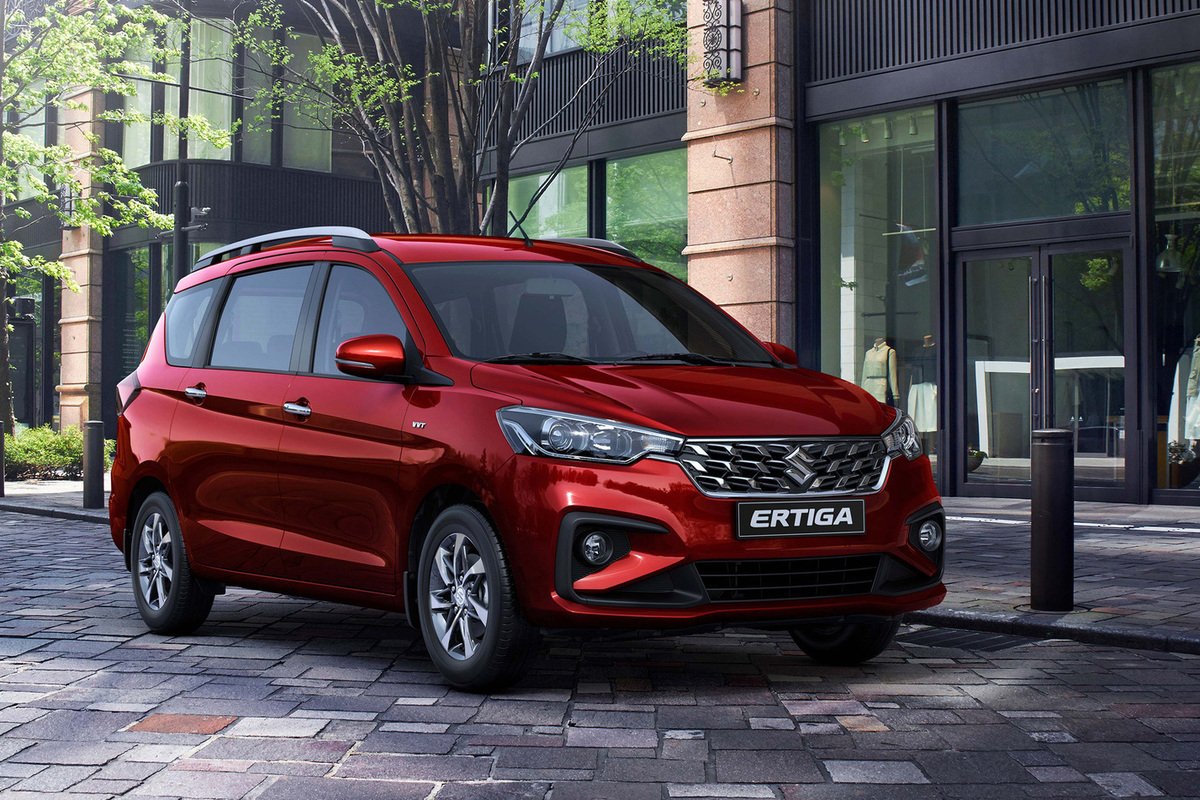 В РФ прошел старт продаж новых 7-местных Suzuki Ertiga по цене от 2,1 млн рублей