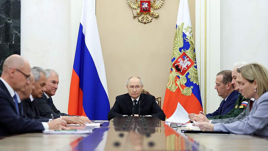 Путин обсудил с Совбезом сохранение традиционных ценностей в культуре