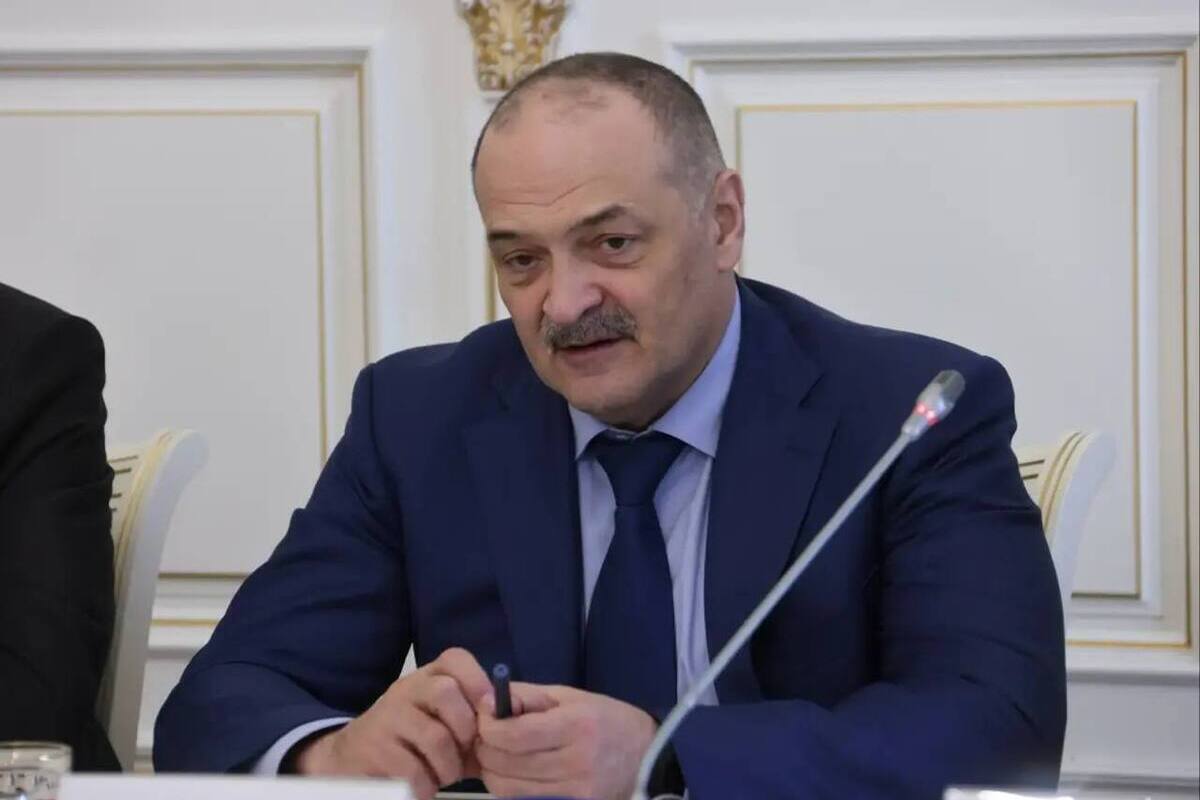 Экс-глав Дагестана Меликов стал сенатором