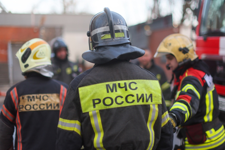 Один человек погиб в пожаре на улице Комсомола в Петербурге