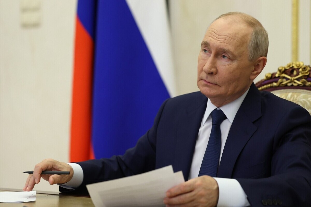 Путин поздравил с Днем воссоединения исторических регионов с РФ
